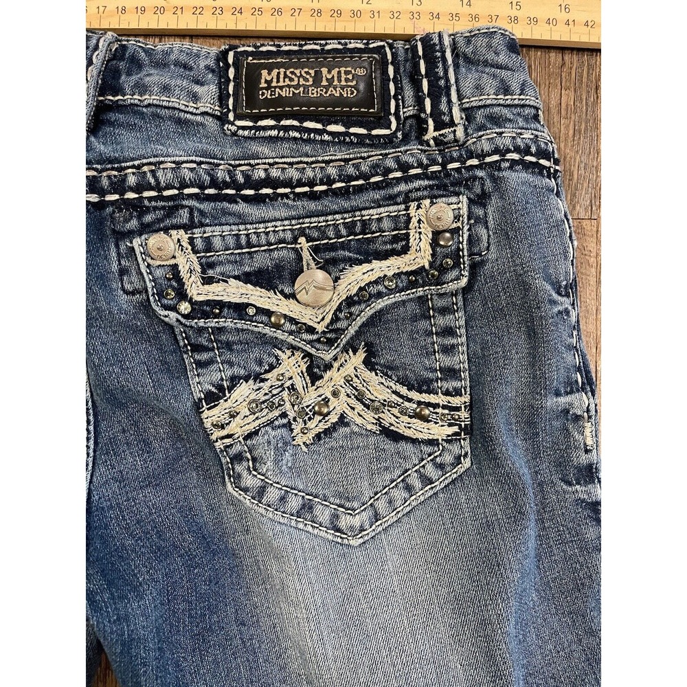 Miss Me Thick Embroidered Jeans Size 28 Bootcut 28x29 Rhinestone Embellished